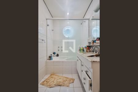 Casa à venda com 380m², 4 quartos e 3 vagasBanheiro da Suíte 3