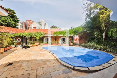 Casa à venda com 380m², 4 quartos e 3 vagasÁrea comum - Piscina