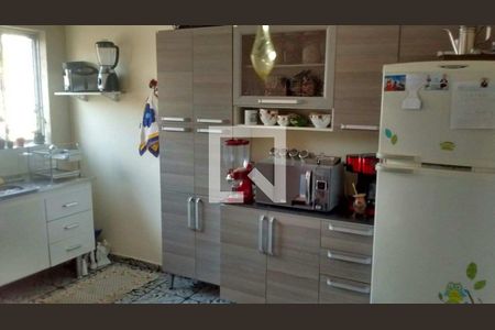 Casa à venda com 250m², 3 quartos e 6 vagas