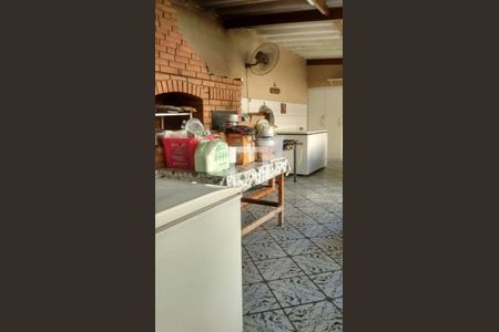 Casa à venda com 250m², 3 quartos e 6 vagas