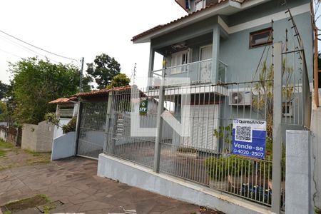 Casa de condomínio à venda com 204m², 4 quartos e 2 vagasFachada