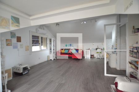 Casa de condomínio à venda com 204m², 4 quartos e 2 vagasQuarto/Reversível