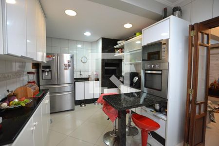 Casa de condomínio à venda com 204m², 4 quartos e 2 vagasCozinha