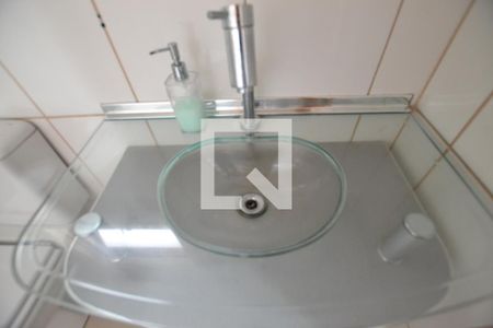 Casa de condomínio à venda com 204m², 4 quartos e 2 vagasBanheiro da Suíte 1