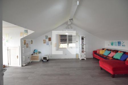 Casa de condomínio à venda com 204m², 4 quartos e 2 vagasQuarto/Reversível