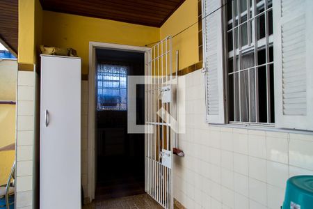 Casa à venda com 96m², 2 quartos e 1 vagaÁrea de Serviço