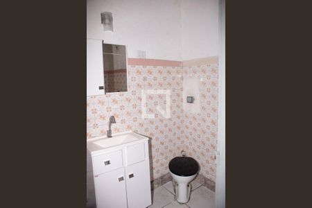 Casa para alugar com 80m², 2 quartos e sem vaga Casa para alugar com 80m², 2 quartos e sem vagaBanheiro