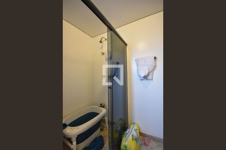 Apartamento à venda com 285m², 4 quartos e 4 vagas Apartamento à venda com 285m², 4 quartos e 4 vagasBanheiro suíte 3