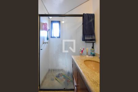 Apartamento à venda com 285m², 4 quartos e 4 vagas Apartamento à venda com 285m², 4 quartos e 4 vagasBanheiro suíte 2