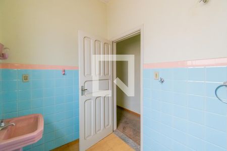 Casa à venda com 400m², 4 quartos e 2 vagasBanheiro 2