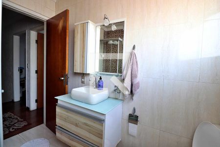 Casa à venda com 300m², 3 quartos e 2 vagasBanheiro Social