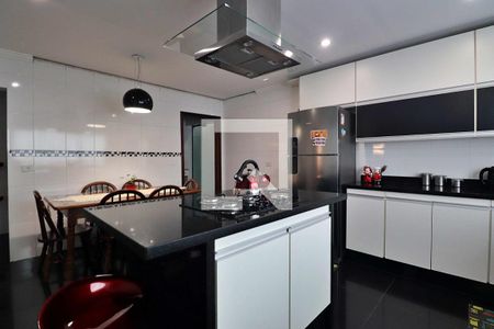 Casa à venda com 300m², 3 quartos e 2 vagasCozinha