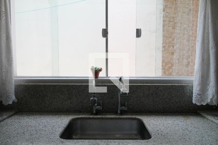 Casa à venda com 163m², 3 quartos e 4 vagasCozinha