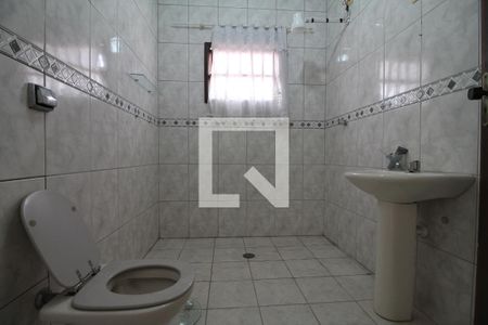 Casa à venda com 163m², 3 quartos e 4 vagasBanheiro da Suíte