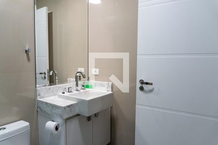 Casa para alugar com 234m², 3 quartos e 3 vagas Casa para alugar com 234m², 3 quartos e 3 vagasBanheiro da Suíte 2