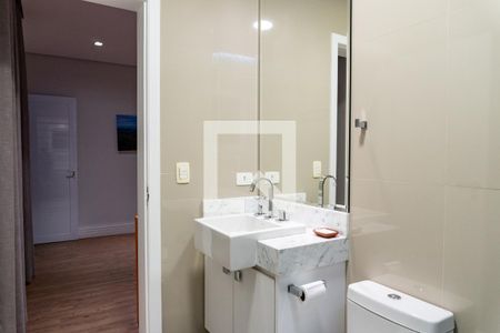 Banheiro da Suíte de casa à venda com 3 quartos, 234m² em Mirandópolis, São Paulo