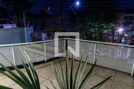 Casa para alugar com 234m², 3 quartos e 3 vagas Casa para alugar com 234m², 3 quartos e 3 vagasSacada