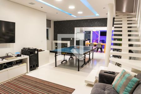 Sala de casa à venda com 3 quartos, 234m² em Mirandópolis, São Paulo