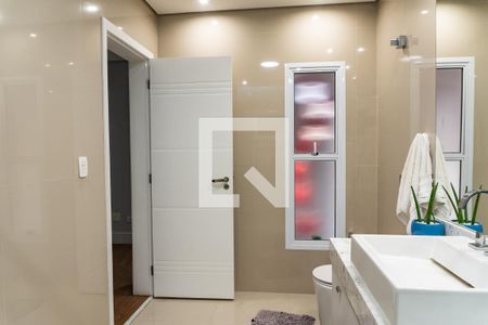 Casa para alugar com 234m², 3 quartos e 3 vagas Casa para alugar com 234m², 3 quartos e 3 vagasBanheiro da Suíte 3