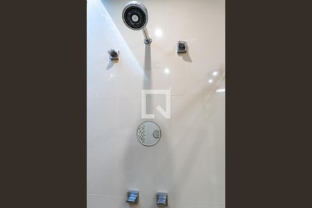 Casa para alugar com 234m², 3 quartos e 3 vagas Casa para alugar com 234m², 3 quartos e 3 vagasBanheiro da Suíte 3 Detalhe