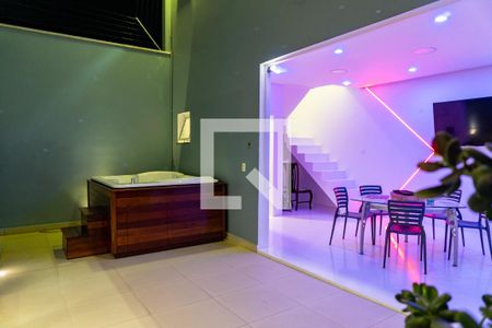 Casa para alugar com 234m², 3 quartos e 3 vagas Casa para alugar com 234m², 3 quartos e 3 vagasQuintal