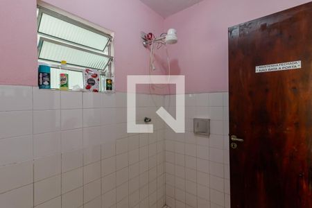 Casa à venda com 240m², 3 quartos e 4 vagasBanheiro do Salão