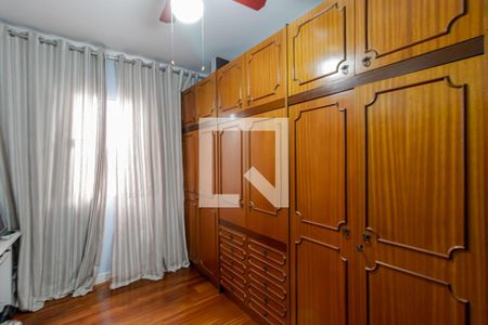 Casa à venda com 240m², 3 quartos e 4 vagasQuarto 2