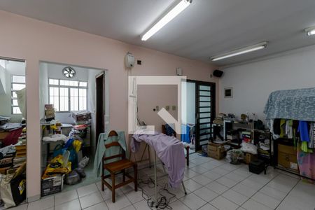 Casa à venda com 240m², 3 quartos e 4 vagasSalão