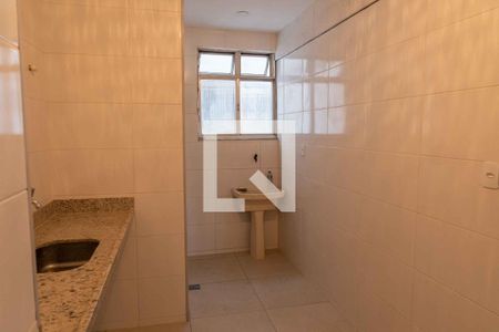 Apartamento à venda com 61m², 2 quartos e 1 vaga Apartamento à venda com 61m², 2 quartos e 1 vagaCozinha e Área de Serviço