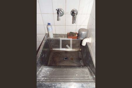 Casa à venda com 200m², 5 quartos e 2 vagas Casa à venda com 200m², 5 quartos e 2 vagasÁrea de Serviço 2