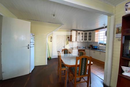 Casa à venda com 150000m², 4 quartos e 2 vagasCozinha