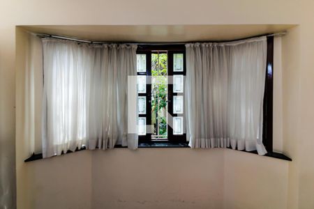 Sala de Estar de casa para alugar com 2 quartos, 160m² em Parque São Domingos, São Paulo