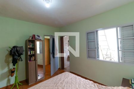 Casa de condomínio à venda com 285m², 4 quartos e 5 vagas Casa de condomínio à venda com 285m², 4 quartos e 5 vagasSuíte 02