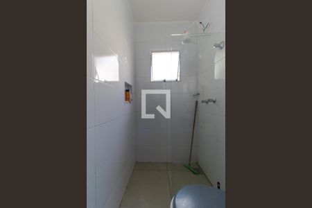 Casa de condomínio à venda com 285m², 4 quartos e 5 vagas Casa de condomínio à venda com 285m², 4 quartos e 5 vagasBanheiro