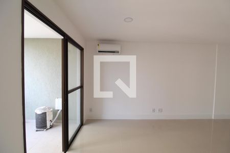 Sala/Quarto de apartamento para alugar com 1 quarto, 45m² em Freguesia de Jacarepaguá, Rio de Janeiro