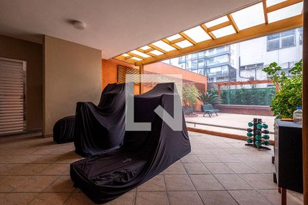 Apartamento à venda com 234m², 3 quartos e 1 vaga Apartamento à venda com 234m², 3 quartos e 1 vagaAcademia