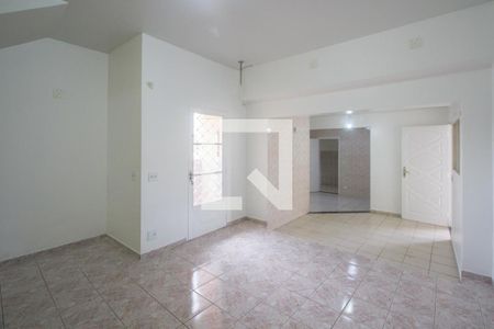 Sala de casa de condomínio para alugar com 2 quartos, 95m² em Jardim Casablanca, São Paulo