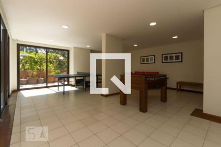 Apartamento à venda com 374m², 4 quartos e 6 vagas Apartamento à venda com 374m², 4 quartos e 6 vagasÁrea comum - Salão de Jogos