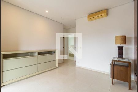 Apartamento à venda com 374m², 4 quartos e 6 vagas Apartamento à venda com 374m², 4 quartos e 6 vagasSuíte 1