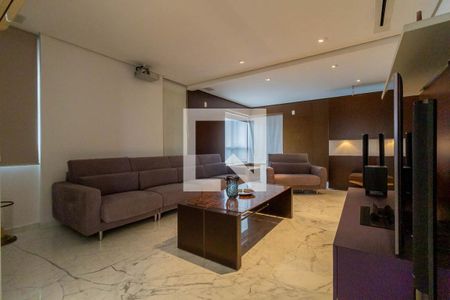 Apartamento à venda com 374m², 4 quartos e 6 vagas Apartamento à venda com 374m², 4 quartos e 6 vagasSala de TV