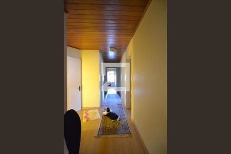 Casa à venda com 287m², 4 quartos e 2 vagasCorredo da área Intima