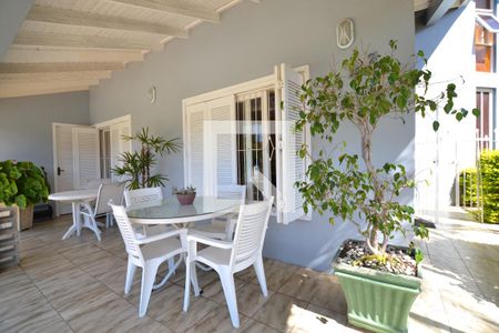 Casa à venda com 287m², 4 quartos e 2 vagasÁrea de Lazer