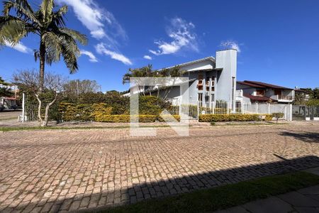 Casa à venda com 287m², 4 quartos e 2 vagasFachada