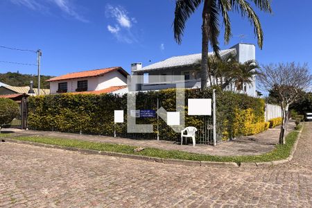 Casa à venda com 287m², 4 quartos e 2 vagasFachada