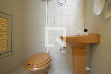 Casa à venda com 287m², 4 quartos e 2 vagasBanheiro de Serviço