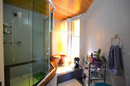 Casa à venda com 287m², 4 quartos e 2 vagasBanheiro