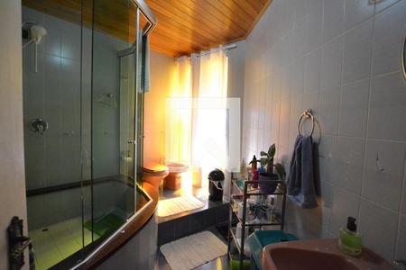 Casa à venda com 287m², 4 quartos e 2 vagasBanheiro