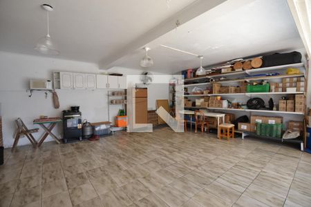 Casa à venda com 287m², 4 quartos e 2 vagasGaragem