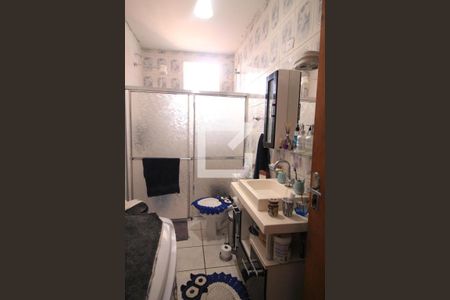 Casa à venda com 340m², 2 quartos e 2 vagasBanheiro 1