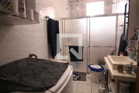 Casa à venda com 340m², 2 quartos e 2 vagasBanheiro 1